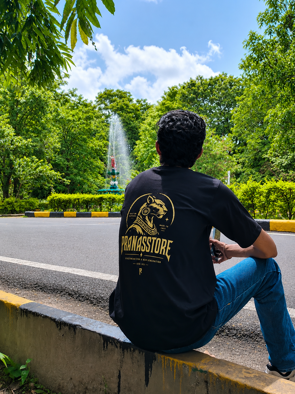 PRANASSTORE T-SHIRT